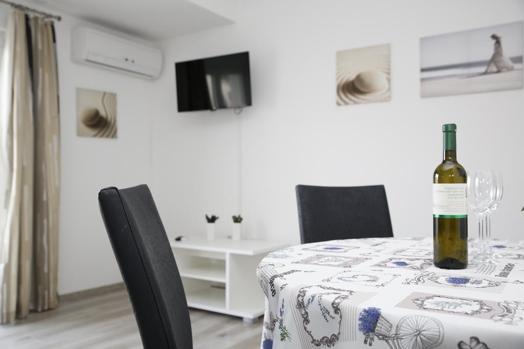 Apartments Gabrijel ヴォディツェ エクステリア 写真