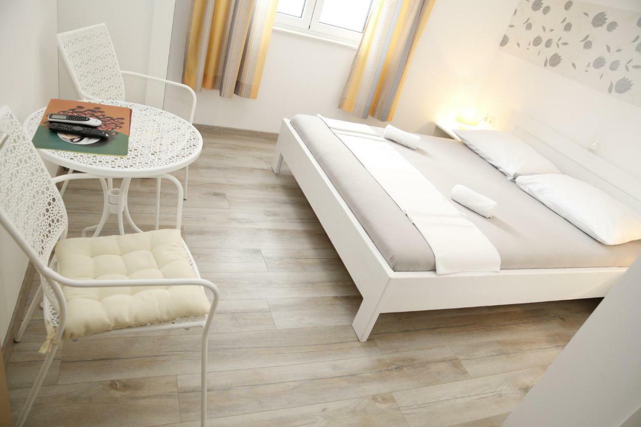 Apartments Gabrijel ヴォディツェ 部屋 写真